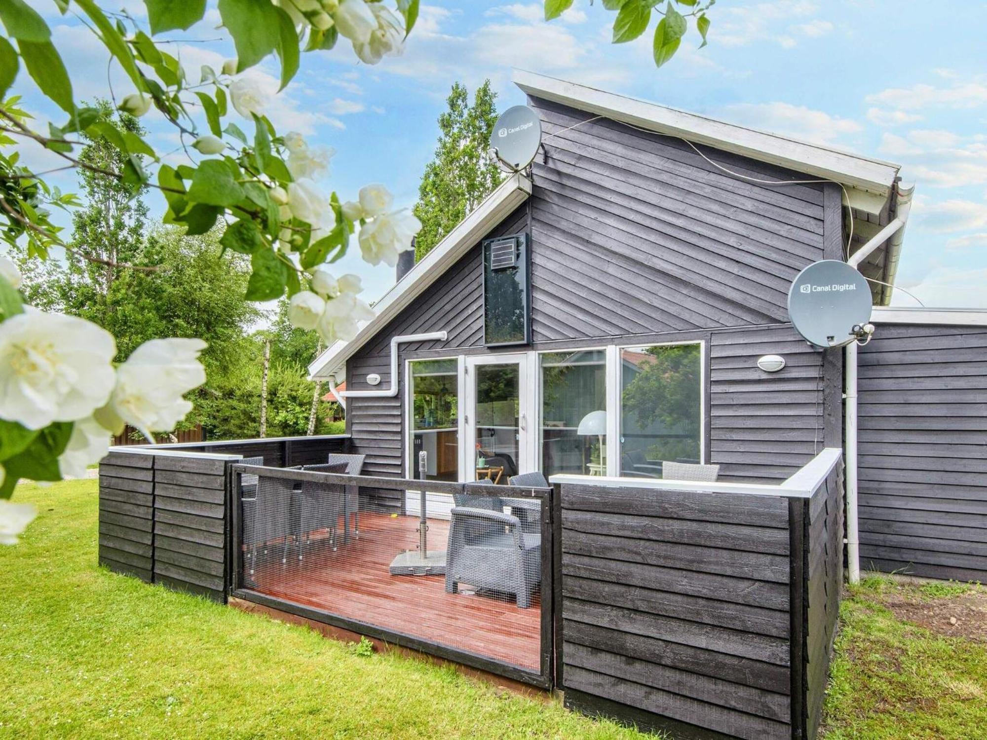 5 Person Holiday Home In Hovborg Exteriör bild
